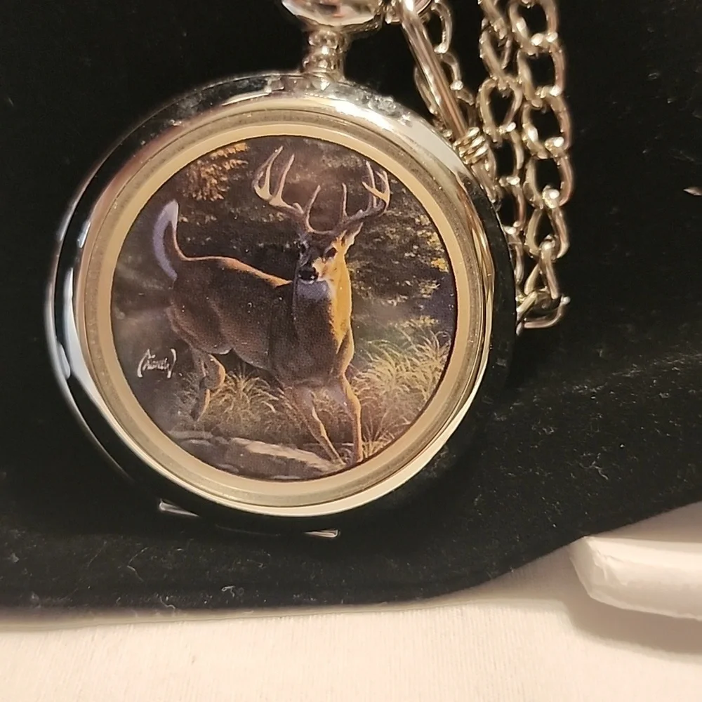 AL Cagney BY AVON pocket Watch With deer Inside And Outside + Chain